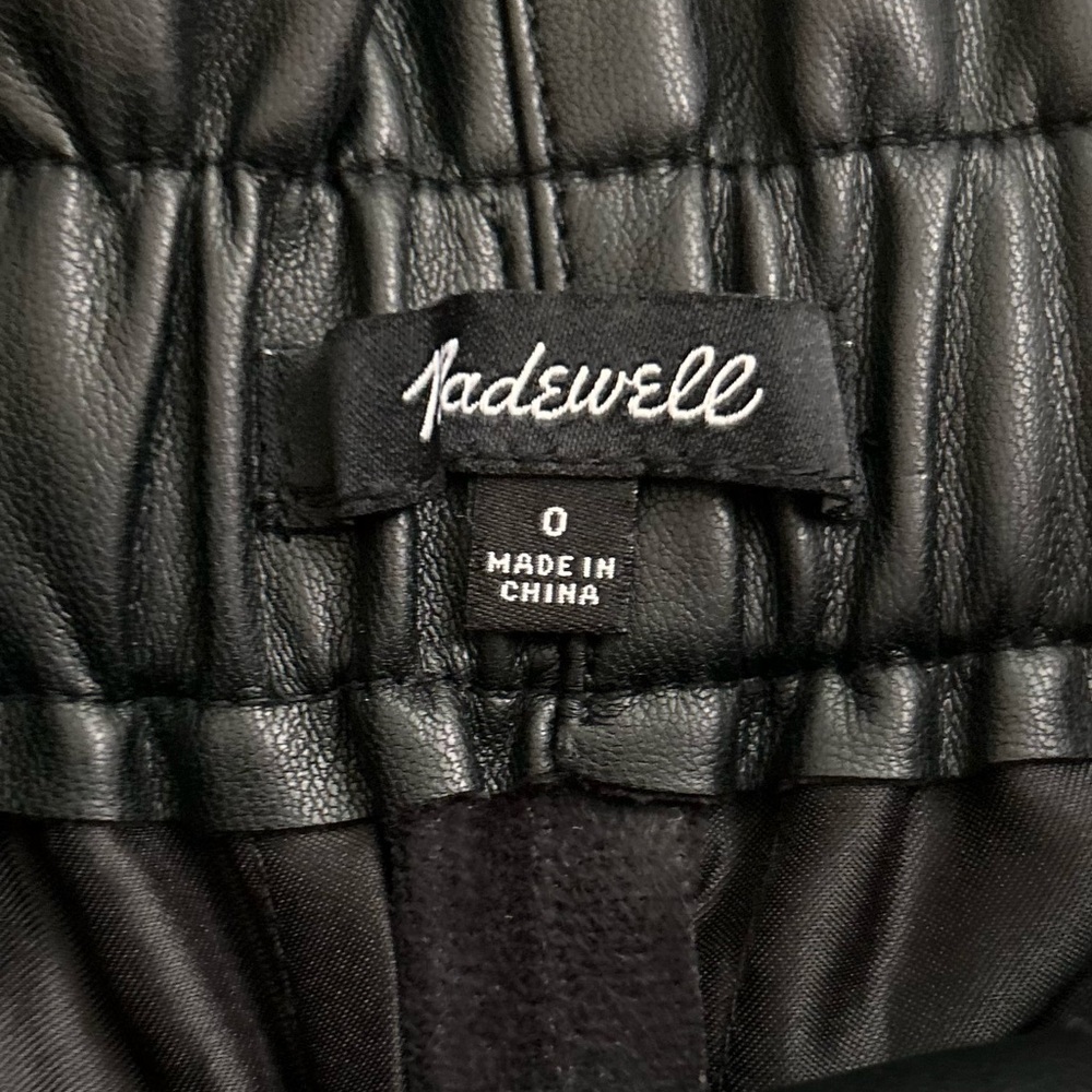 Madewell Vegan Leather Pull on Paper Bag Pants in Black Sz 0 - Picture 8 of 10